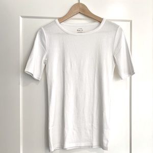 JCrew White slim perfect T-shirt